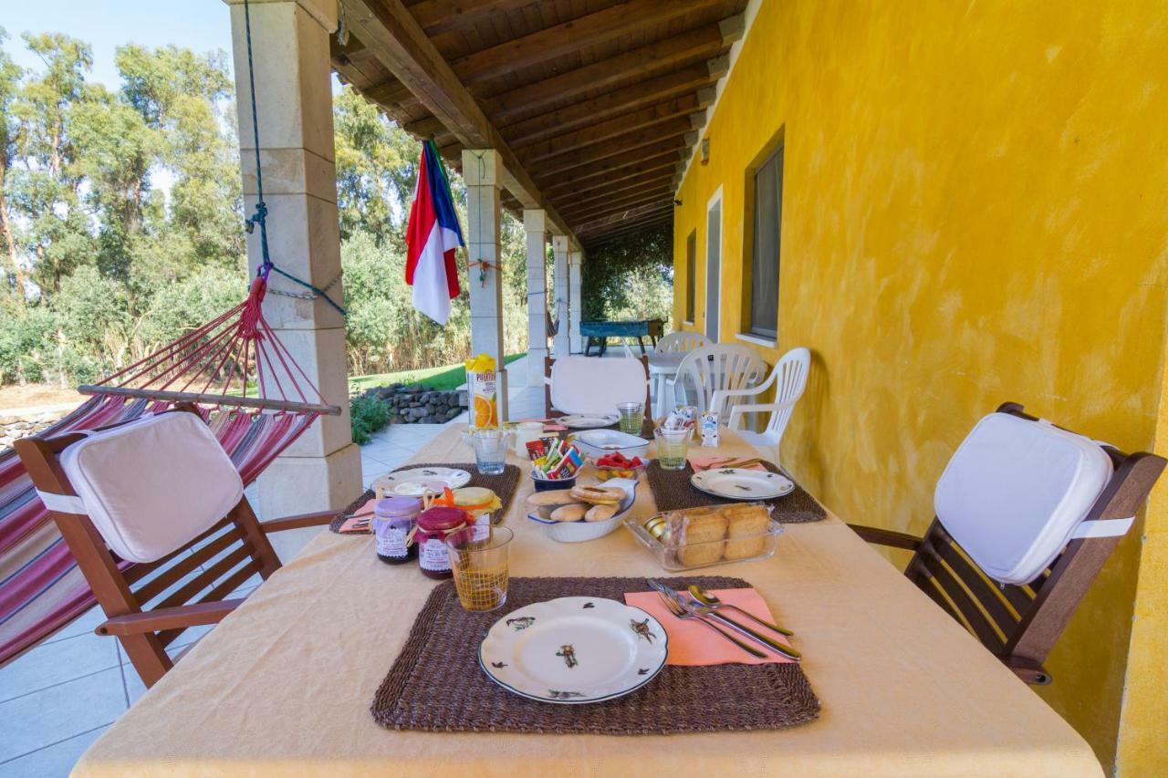 A Villa Ada B&B Arborea Ngoại thất bức ảnh